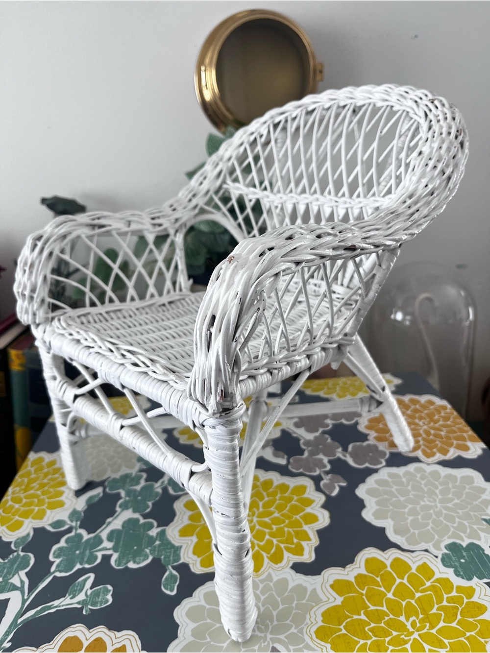 Small White Wicker Decorative Chair - plant stand, doll display